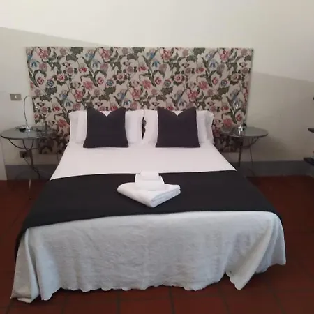 Luisa In Palazzo Bianchi