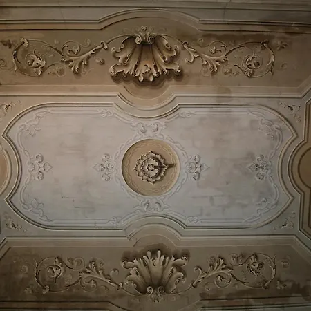 Luisa In Palazzo Bianchi بارما